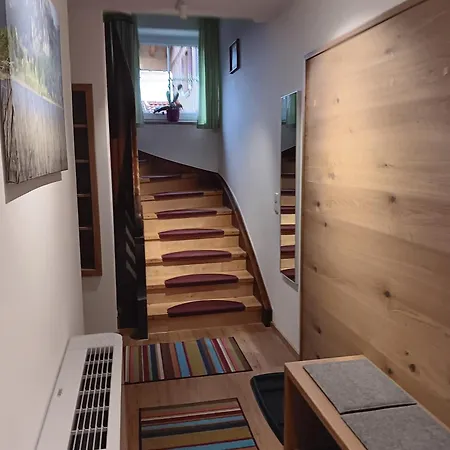 Lizzi Mountain Apartments